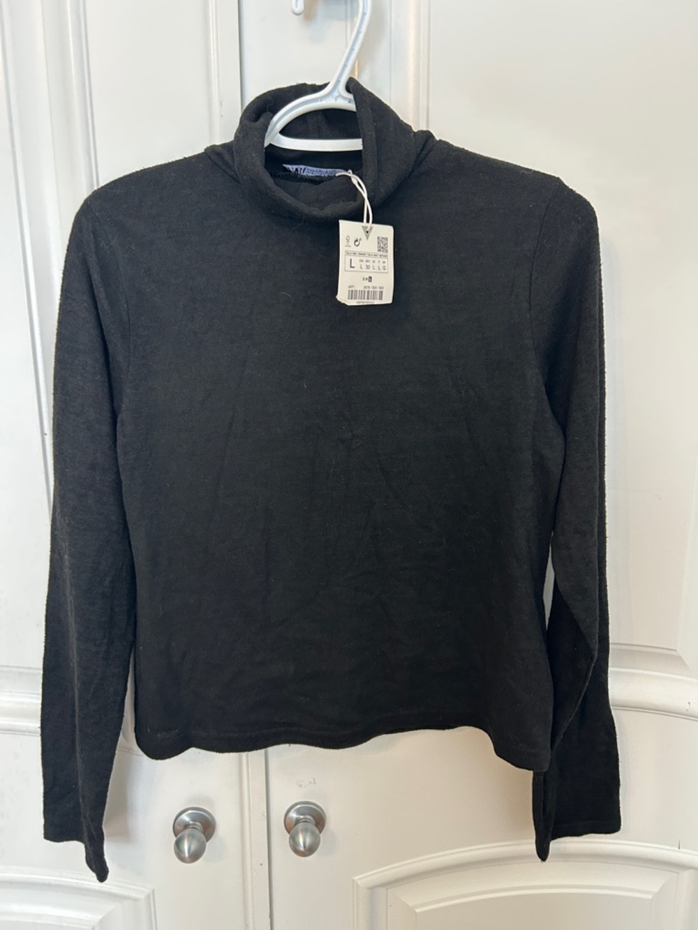 NWT Zara Black Long-Sleeve Turtleneck Top